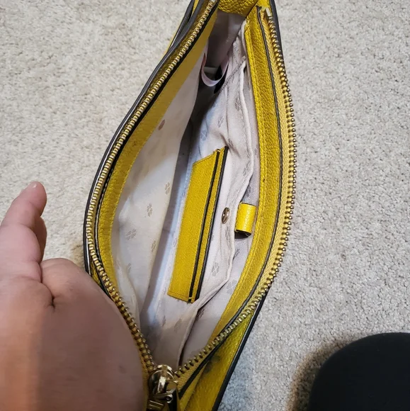 Kate Spade crossbody - Picture 2 of 7